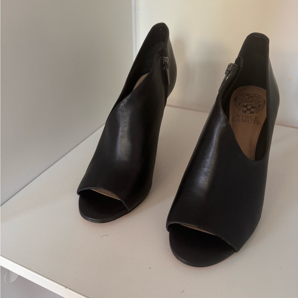 Vince Camuto Black Heels Size 7